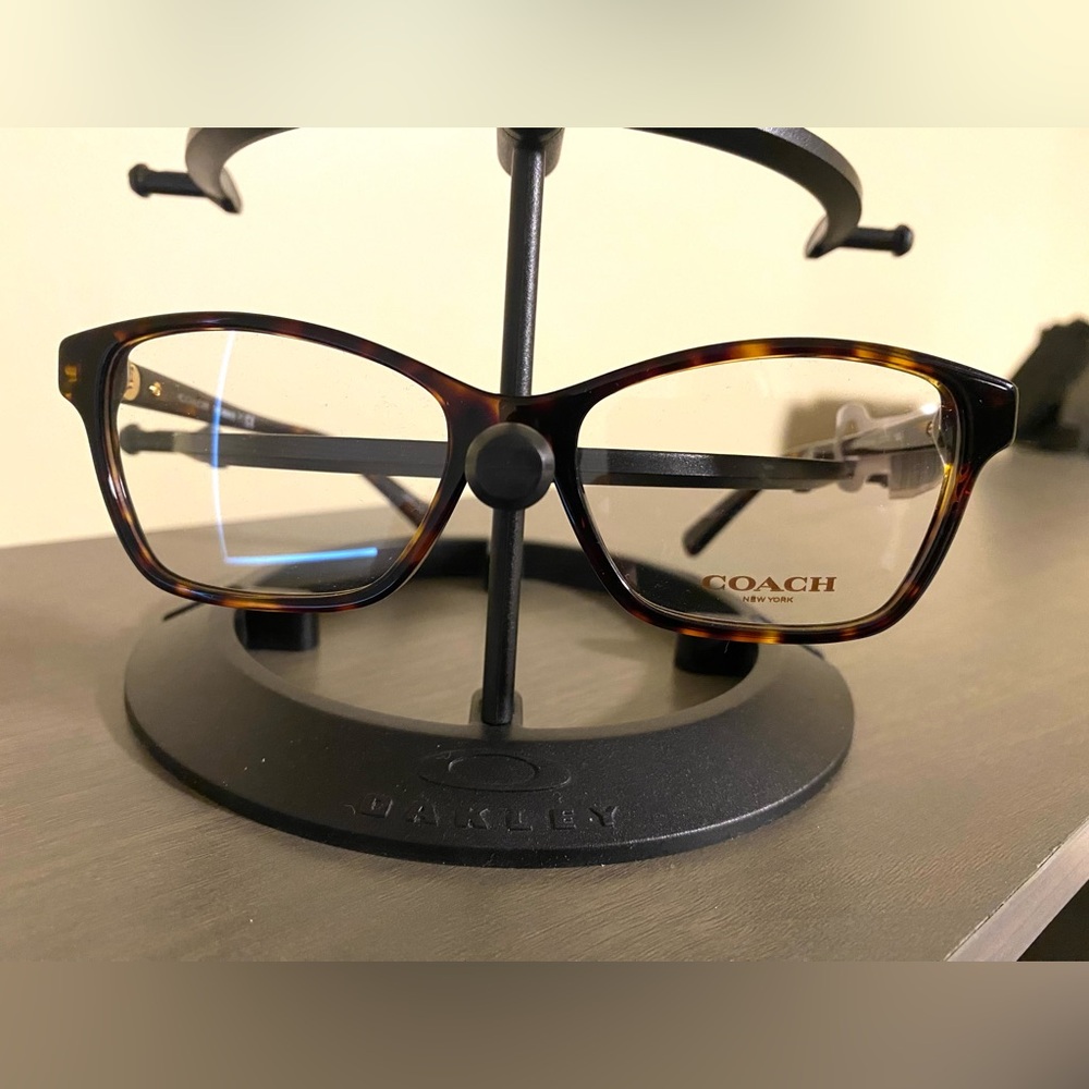 Coach frames
